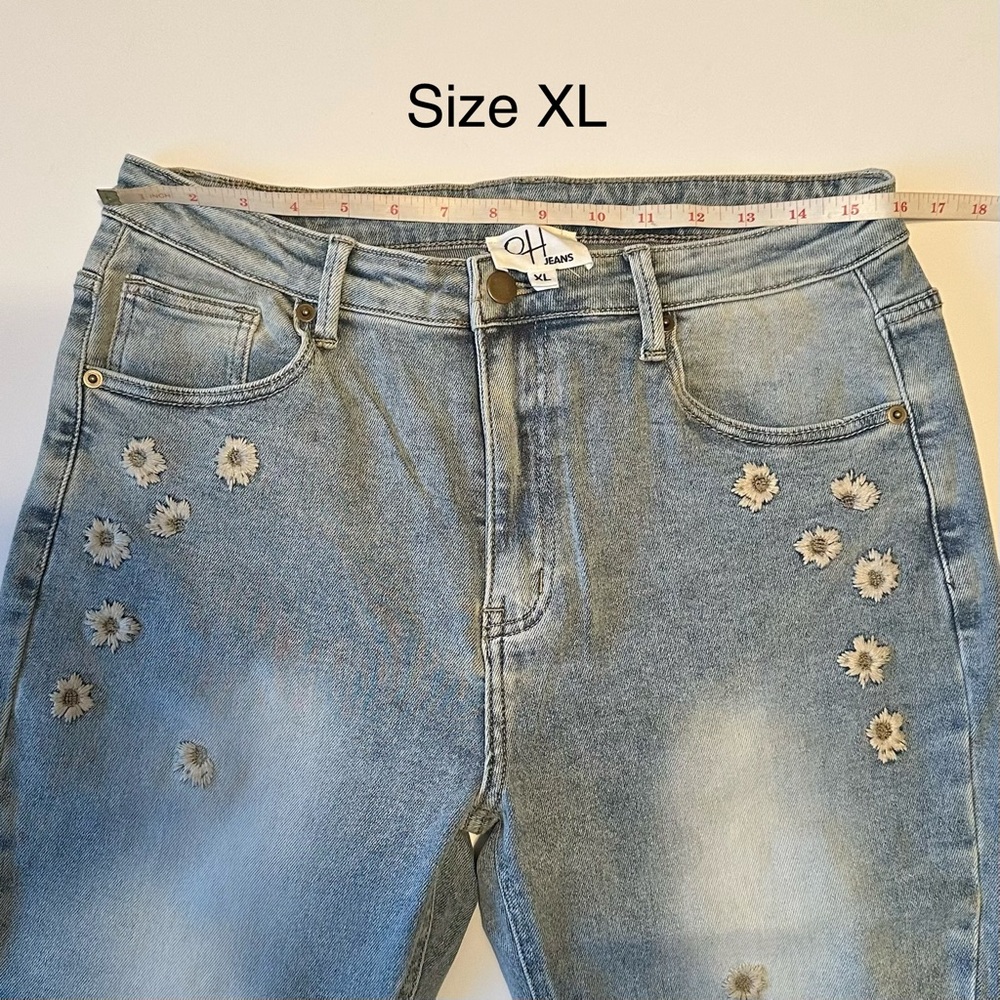 Oli & Hali Floral Embroidered Light Blue Jeans - Picture 8 of 9